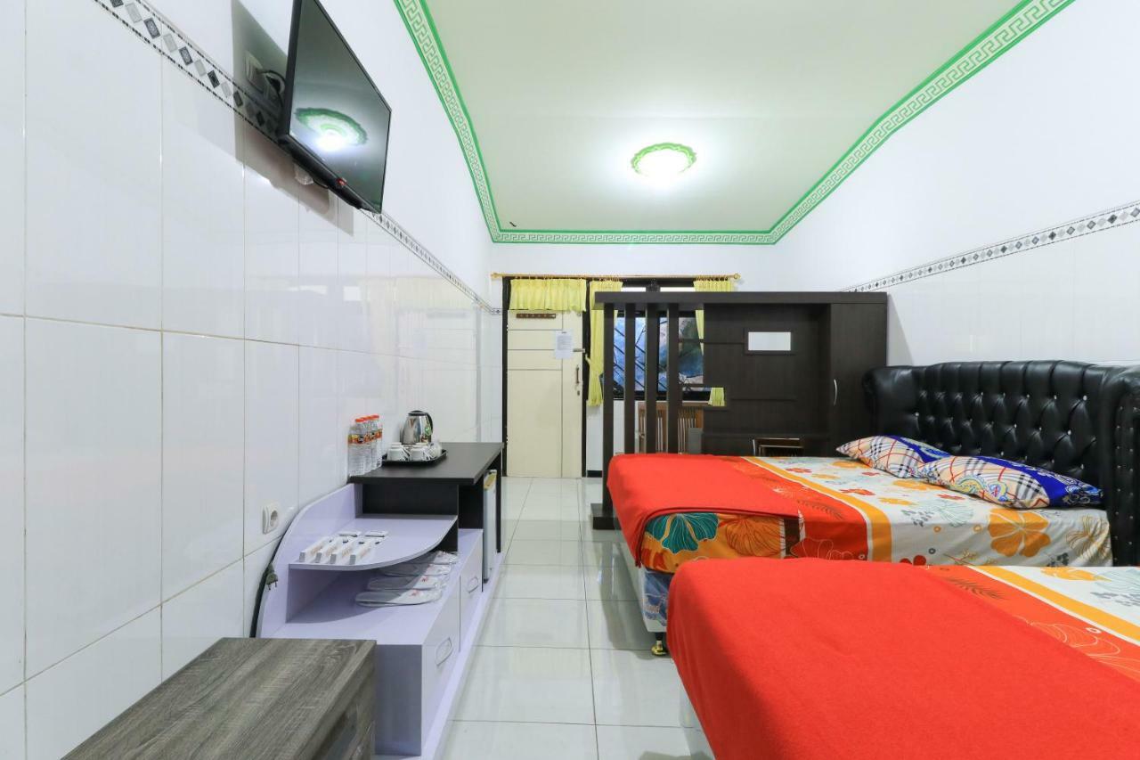 Naga Mas Hotel Mojokerto Bagian luar foto