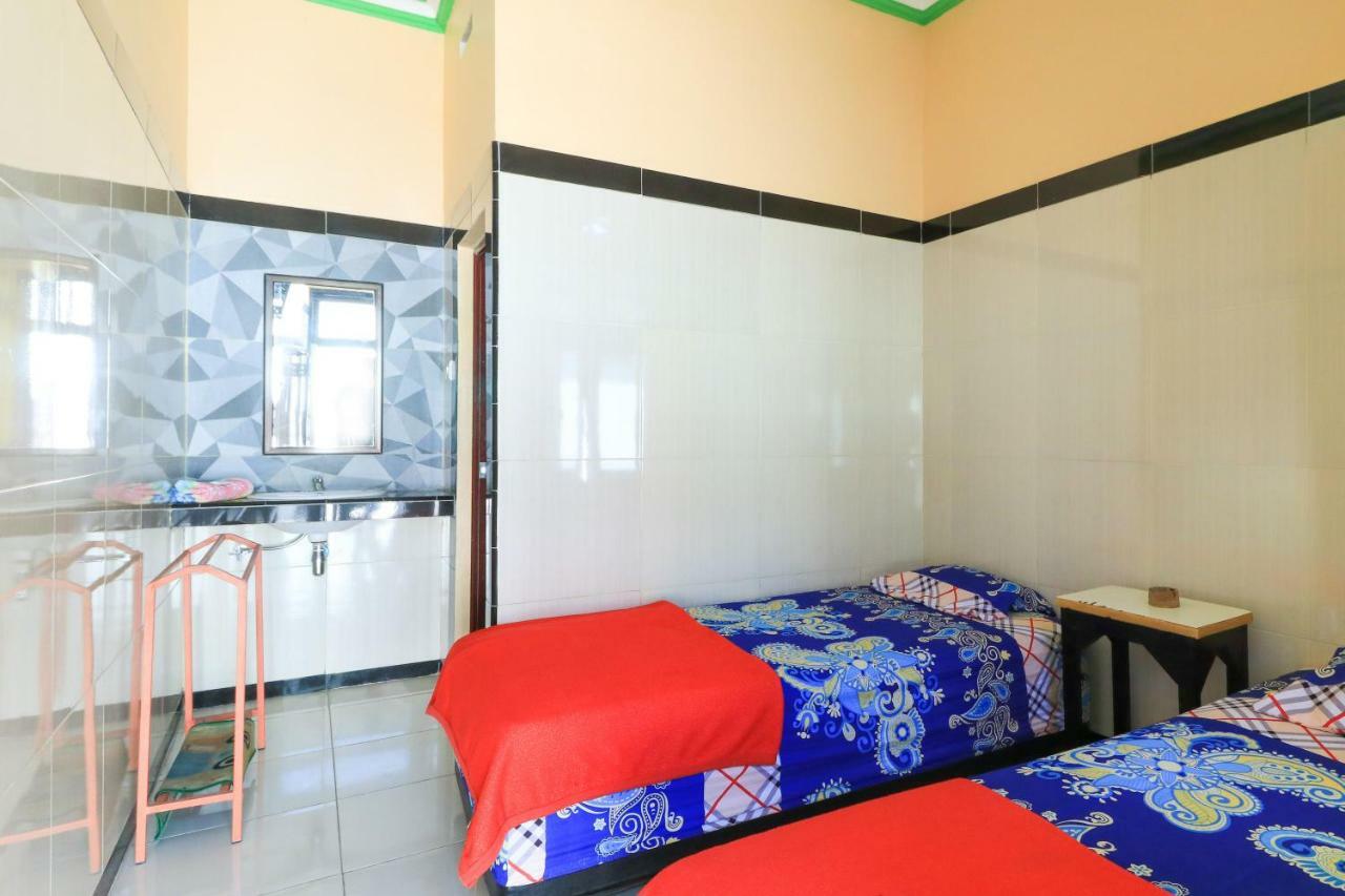 Naga Mas Hotel Mojokerto Bagian luar foto