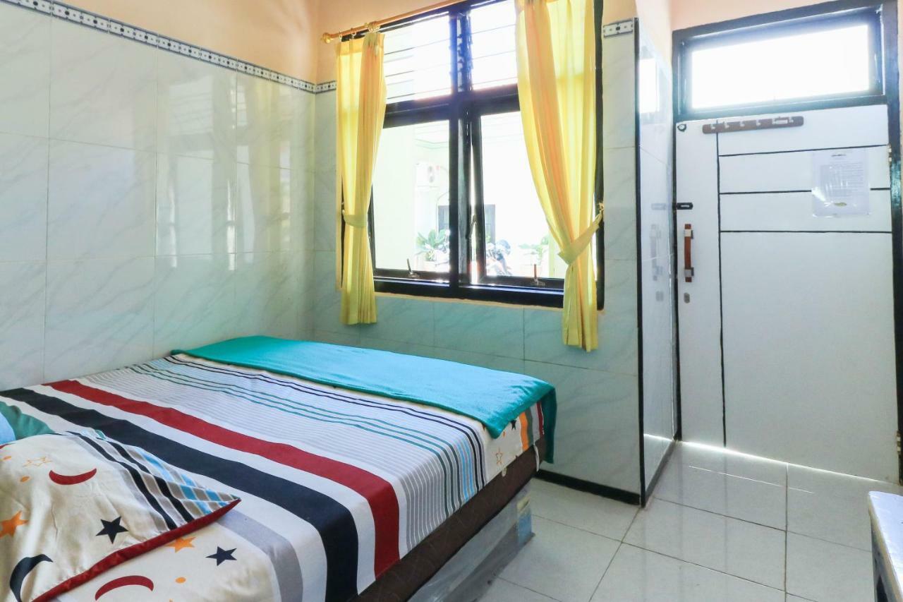 Naga Mas Hotel Mojokerto Bagian luar foto